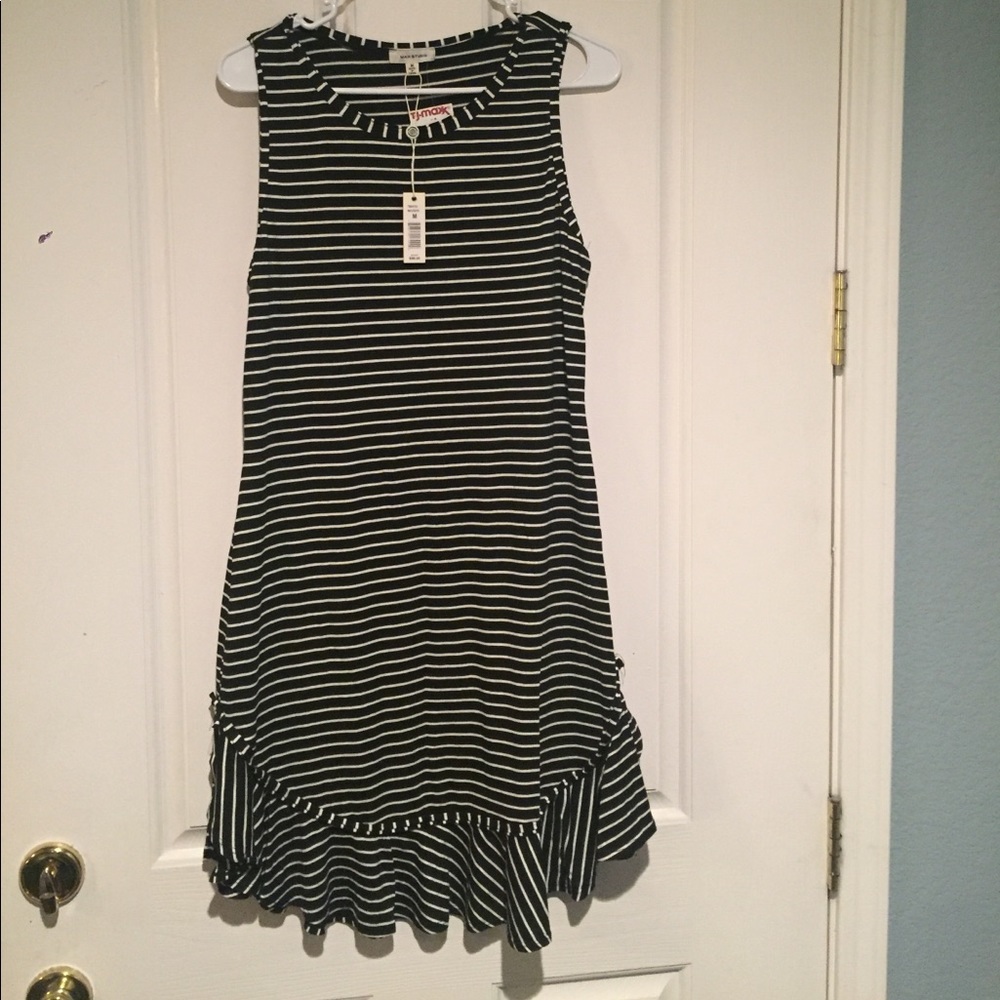MAX STUDIO “Ruffle” black and white tank dress