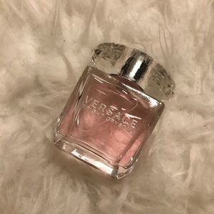 Versace Bright Crystal Eau De Toilette Spray