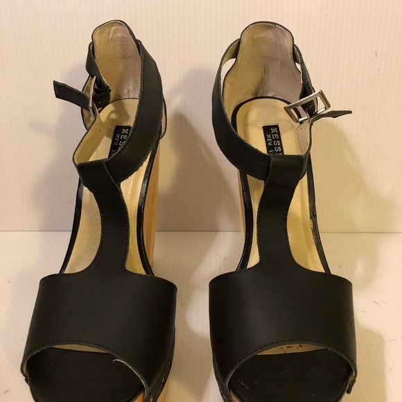 Shoes - Picture 5 of 8