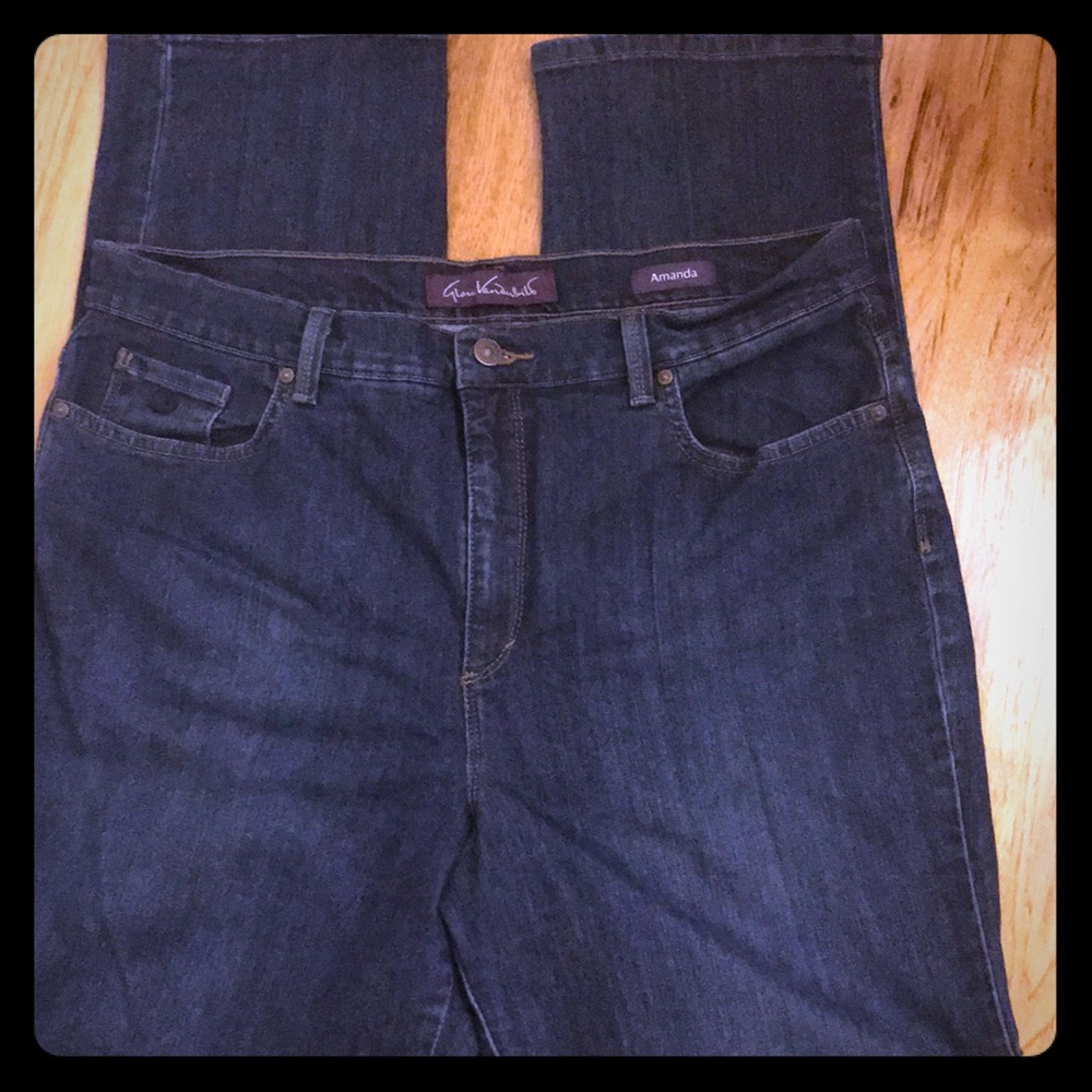 Woman’s Gloria Vanderbilt jeans