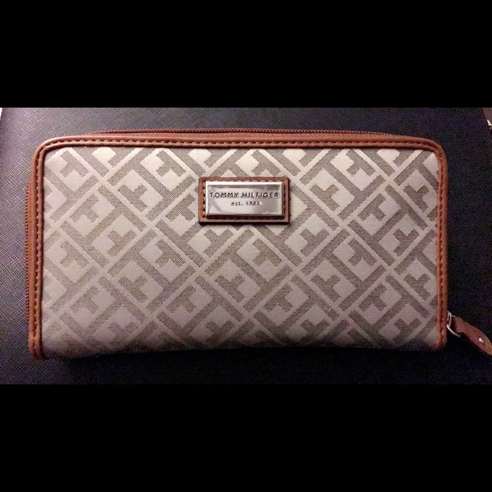 Tommy Hilfiger Wallet