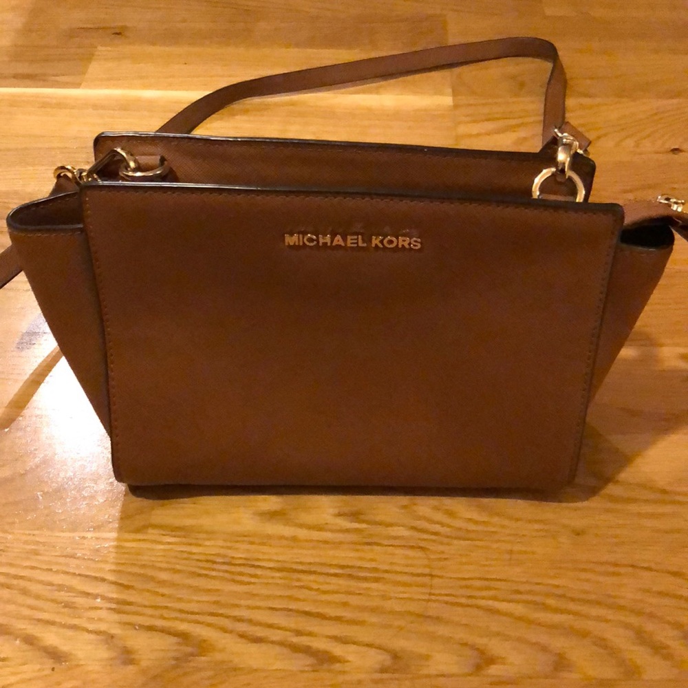 Micheal Kors Selma mini