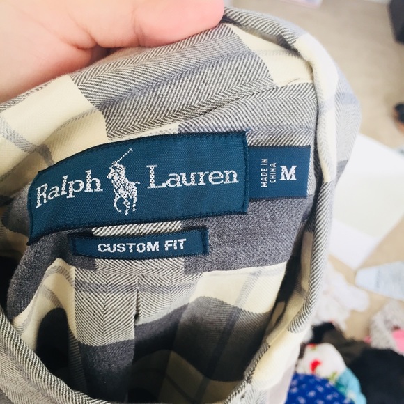 Ralph Lauren custom fit bottom down - Picture 3 of 3