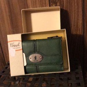 FOSSIL wallet