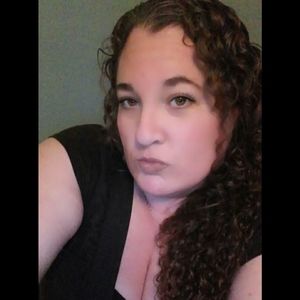 Meet your Posher, Michele