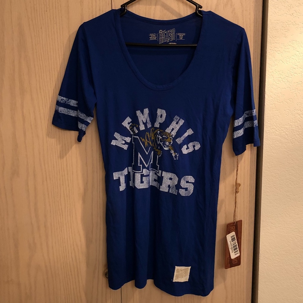 NWT Memphis Tigers women’s T-shirt