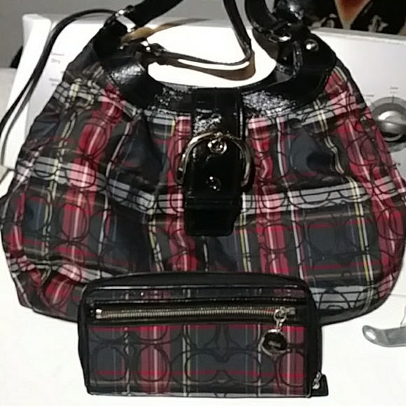 Authentic coach hobo bag with matching wallet - Picture 1 of 4