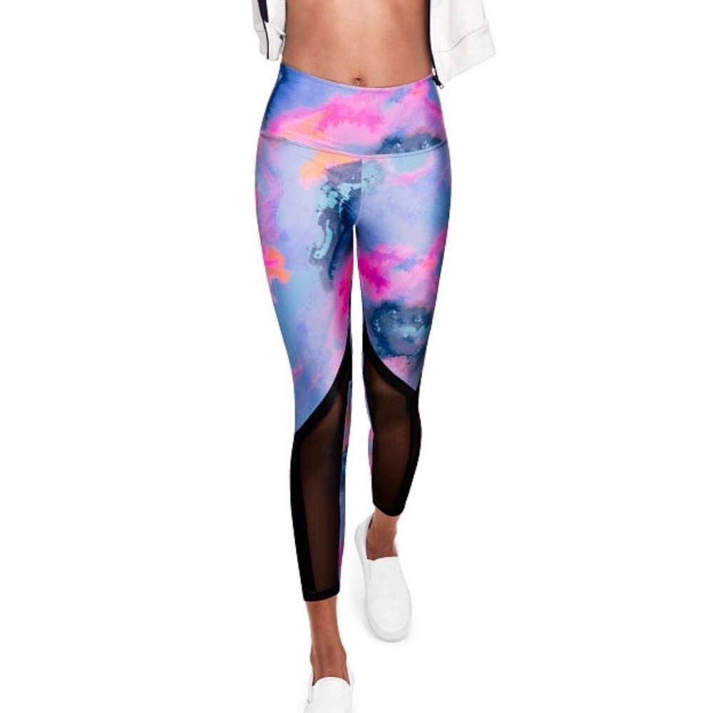 PINK Ultimate High Waist Ankle Legging - Picture 2 of 3