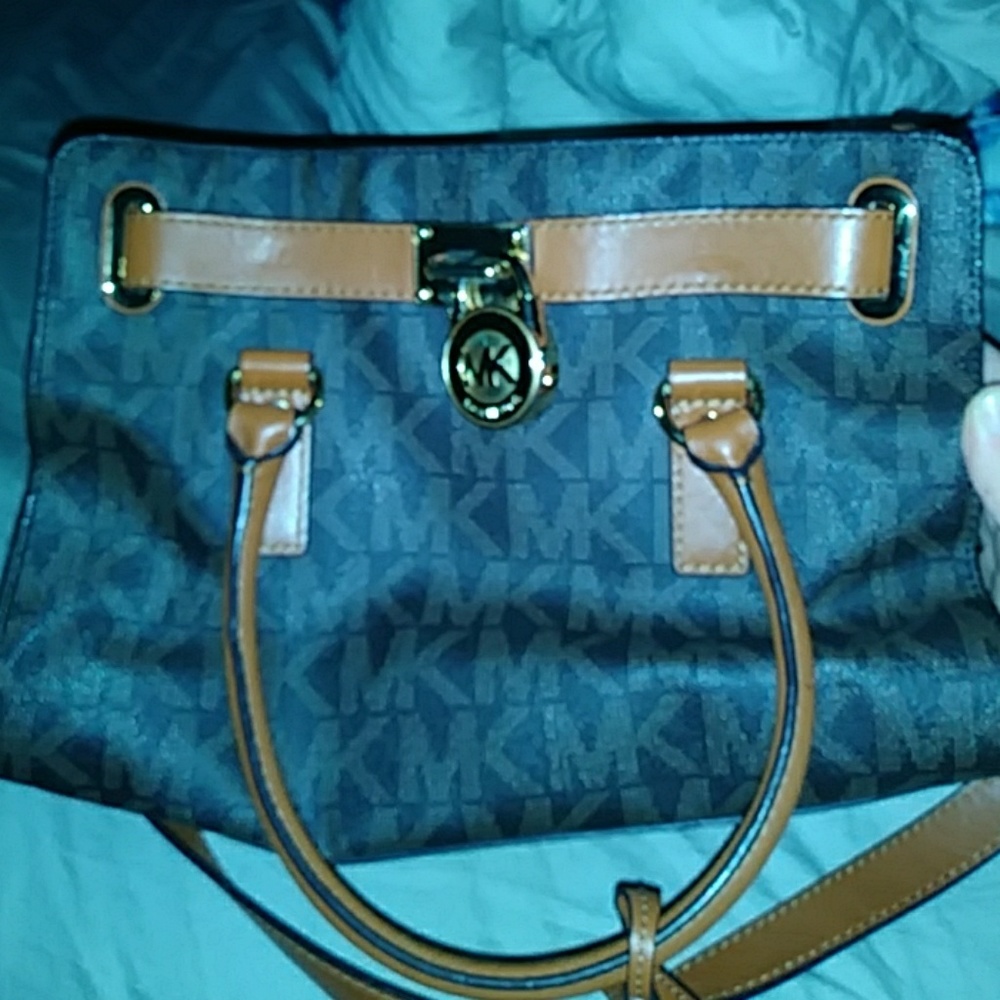 Authentic michael kors handbag