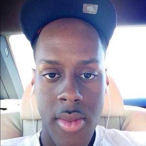 Meet your Posher, Dueces