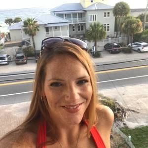 Meet your Posher, Dina