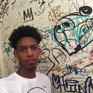 Meet your Posher, Carlos