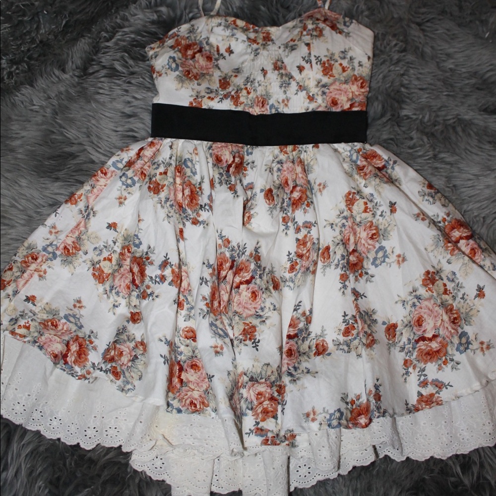 Floral Dress With a Poofy Skirt.