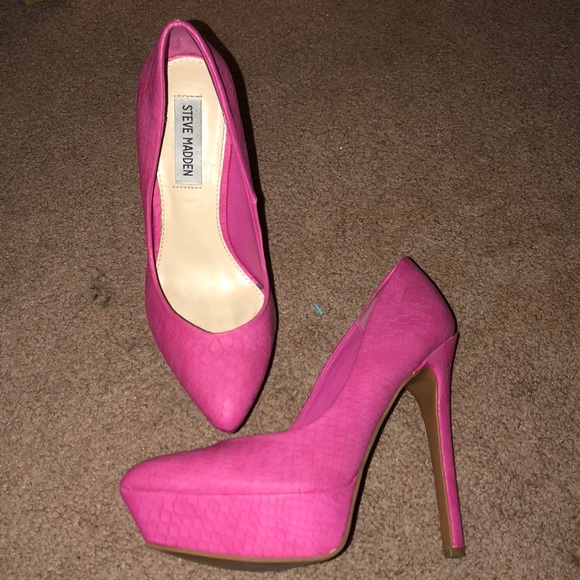 Pink Steve Madden heels - Picture 2 of 2