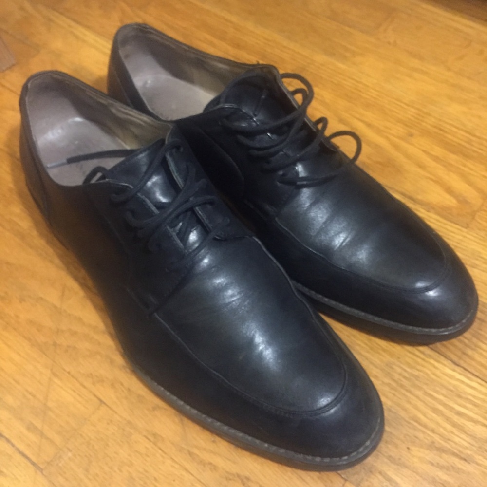 Banana Republic dress shoes