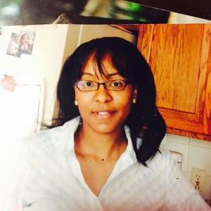 Meet your Posher, Dina