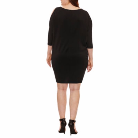 Cold Shoulder 3/4 Sleeve Bodycon Dress Plus Size - Picture 2 of 6