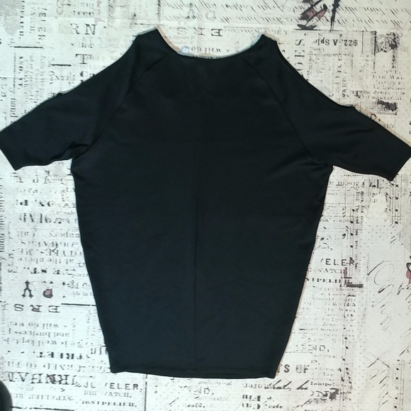 Cold Shoulder 3/4 Sleeve Bodycon Dress Plus Size - Picture 4 of 6