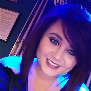 Meet your Posher, Breanna
