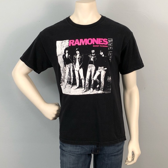 tennesee river Other - Ramones “Rocket to Russia” Tee size Large
