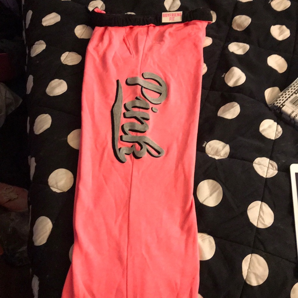 VICTORIA SECRET PINK BOYFRIEND SWEATPANTS NWT..SM