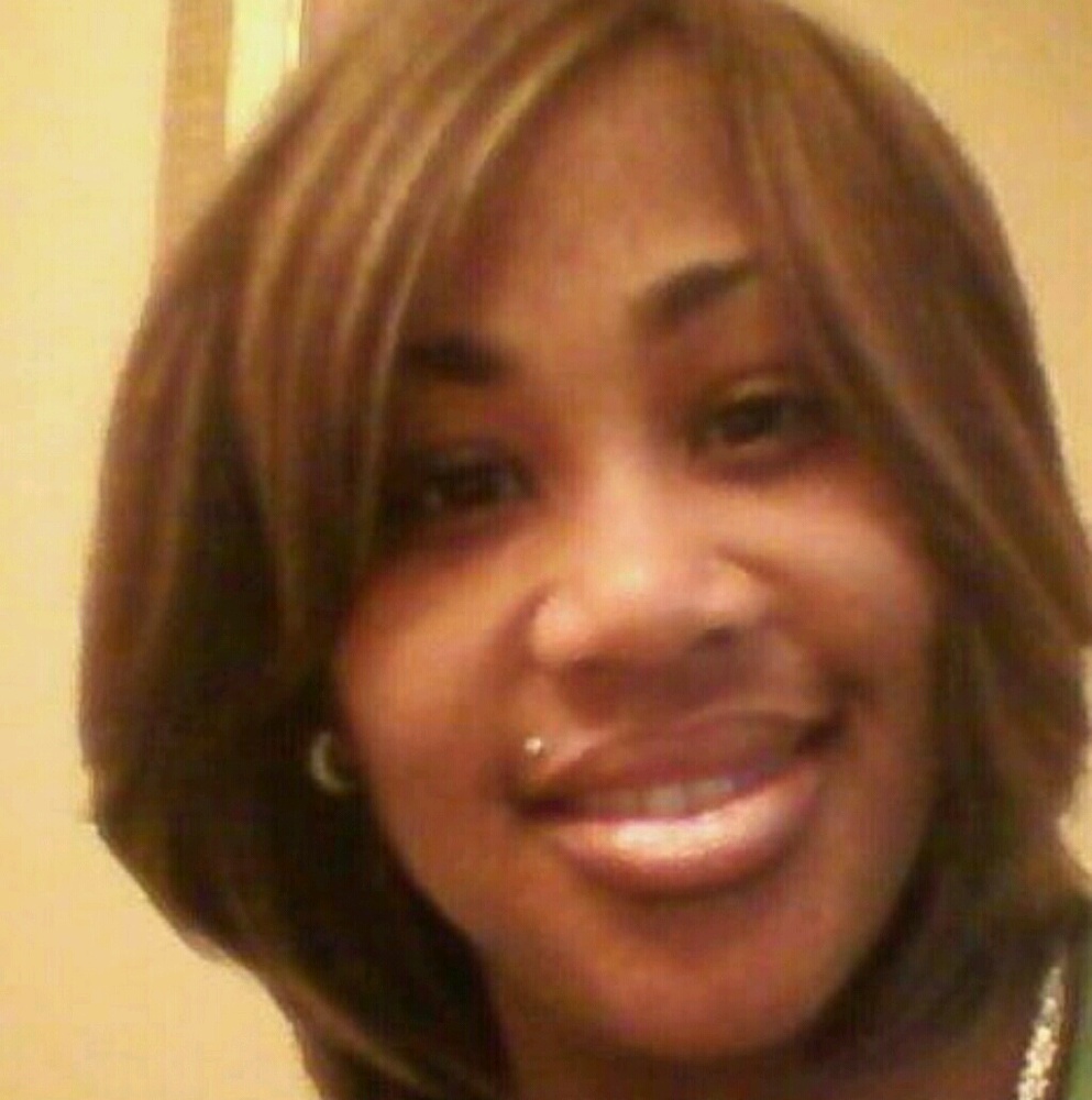 Meet your Posher, Lesl8e