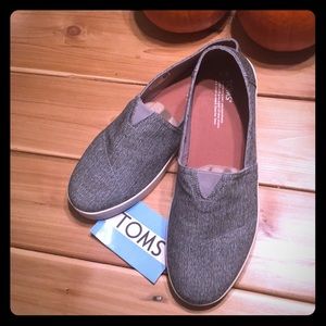 Men’s Toms (brand new & never worn)