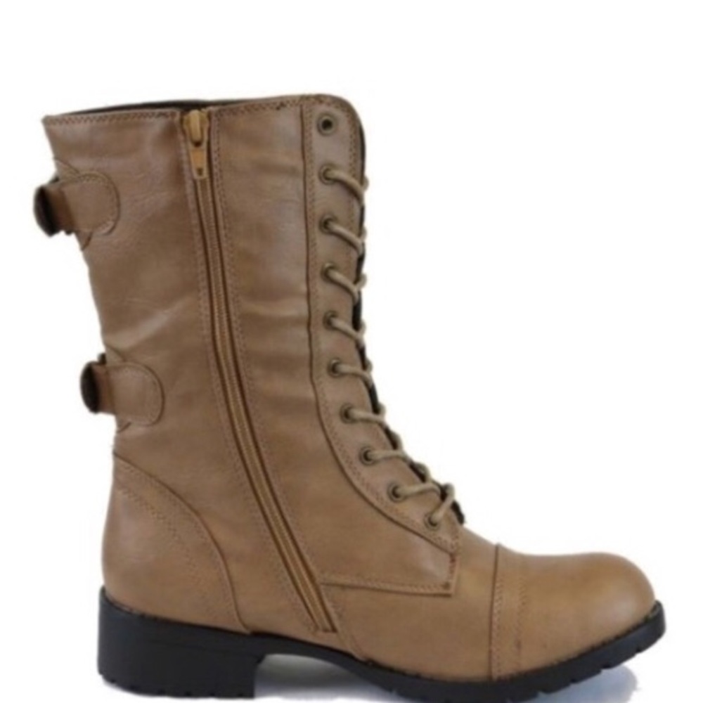 Combat boots