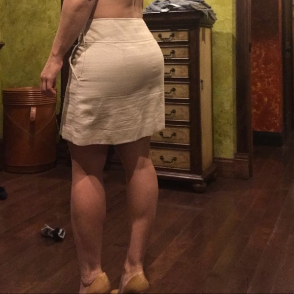 Elegant banana republic mini linen skirt - Picture 3 of 11