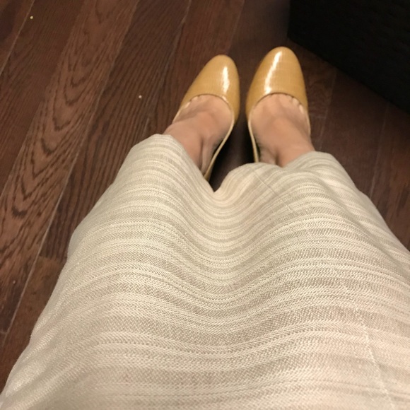Elegant banana republic mini linen skirt - Picture 5 of 11