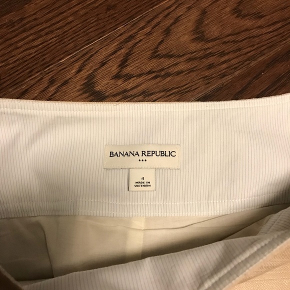 Elegant banana republic mini linen skirt - Picture 7 of 11