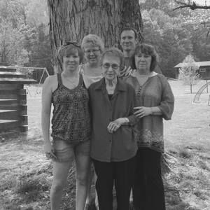 Meet your Posher, Leslie