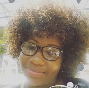 Meet your Posher, Latina