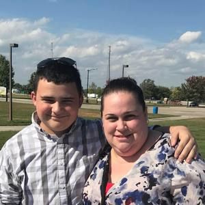 Meet your Posher, Crystal