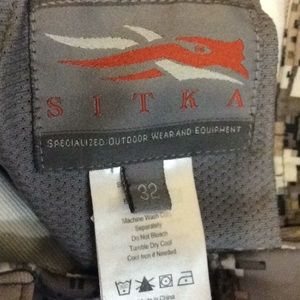 Men’s 32” Sitka Camo Hunting Pants-$295 retail