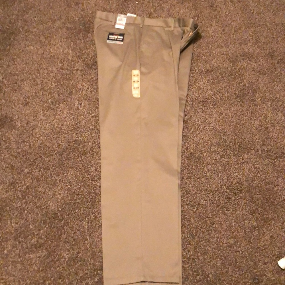 NWT GREAT CONDITION DOCKERS!!!!