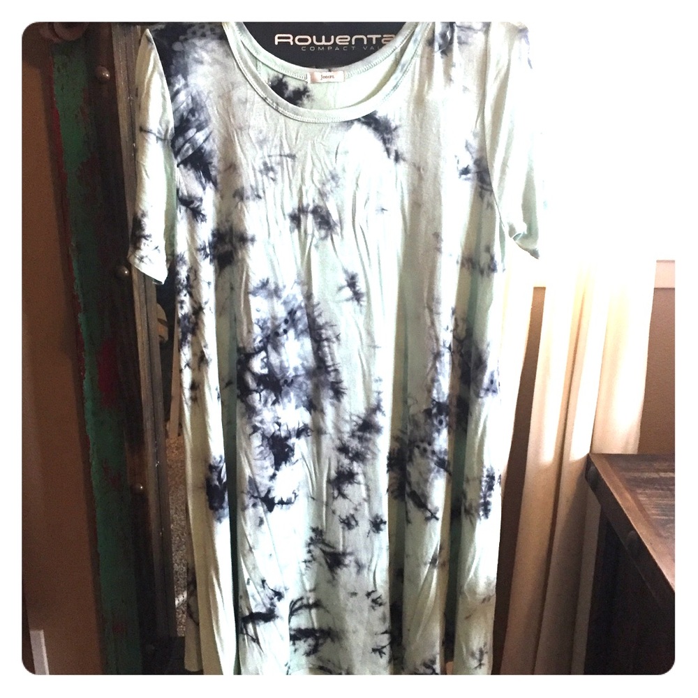 Tie dye shift dress