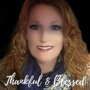 Meet your Posher, Selena