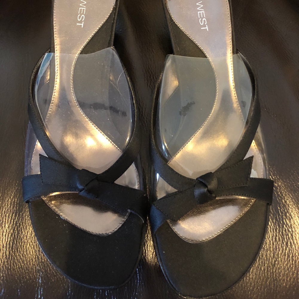 Nine West black satin heels 8.5