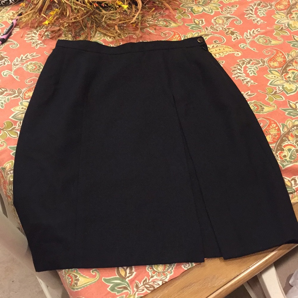 Woman's black pencil skirt size 12