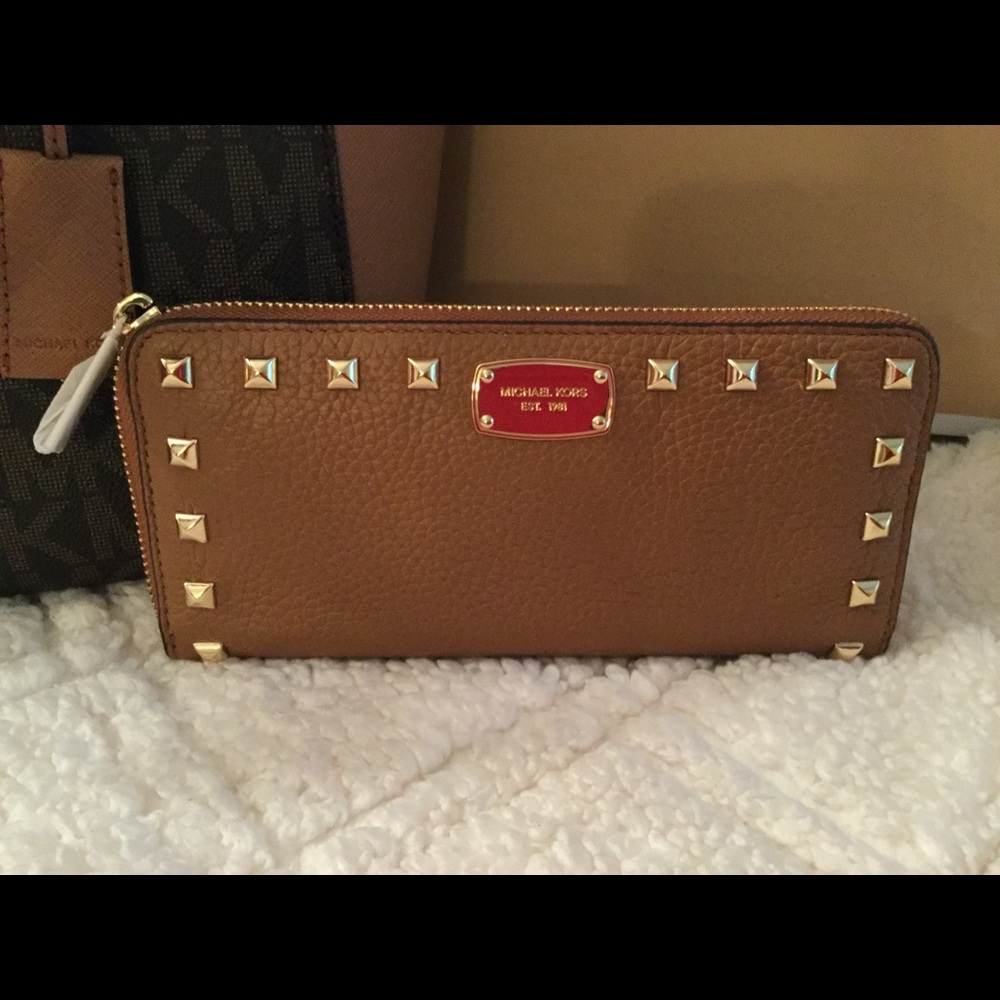 Michael Kors wallet