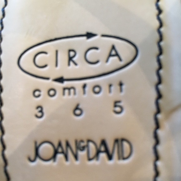 Gorgeous Black Slingback Heels 👠 - Picture 3 of 8