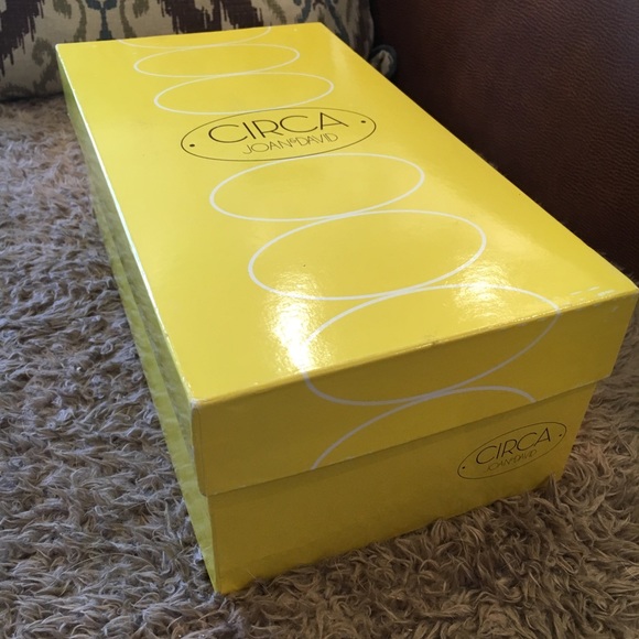 Gorgeous Black Slingback Heels 👠 - Picture 7 of 8