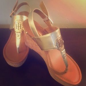 Tommy Hilfiger gold wedge