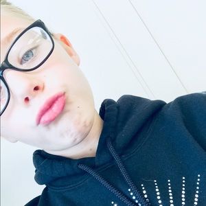 Meet your Posher, Logann