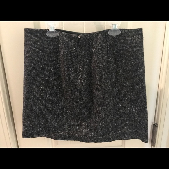 ❄️KORS Michael Kors tweed mini skirt❄️ - Picture 4 of 5