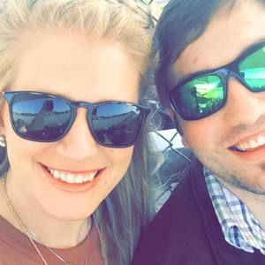 Meet your Posher, Hallie