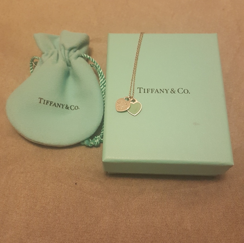*Authentic * Tiffany & Co Necklace