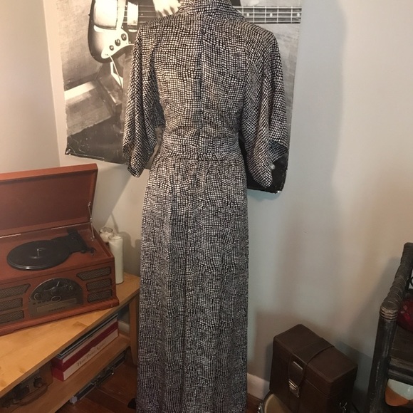 Sexy Kimono Style Dress - Picture 3 of 3