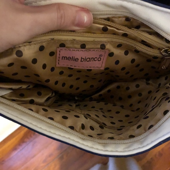 Melie bianco navy & white chevron crossbody purse - Picture 3 of 4